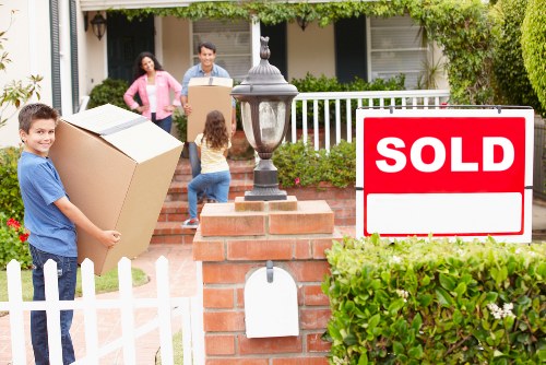 Local moving truck service covering Pimlico and nearby central London areas